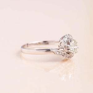 vintage ring with diamonds