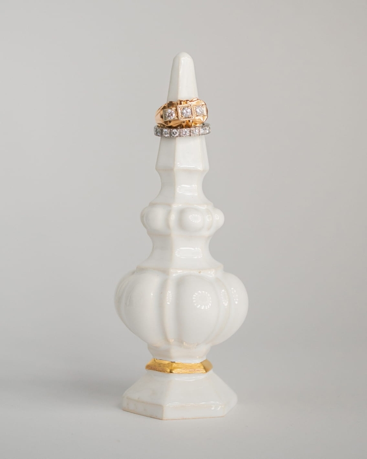 ręcznie wykonany, ceramiczny stojak na pierścionki