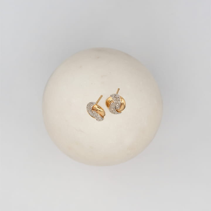 VINTAGE EARRINGS