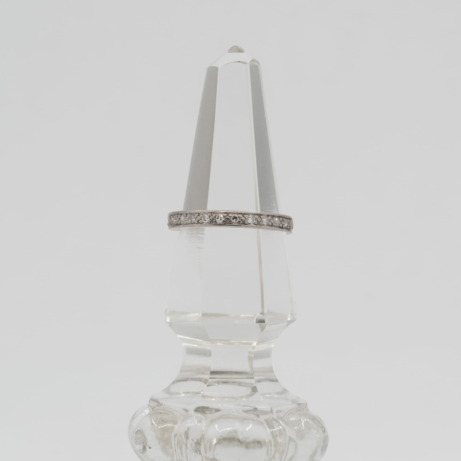 vintage-obraczka-eternity-z-brylantami