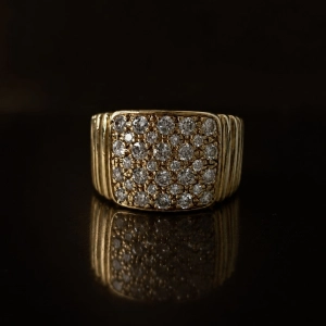 Złoty-pierścionek-z-diamentami-vintage-jagg